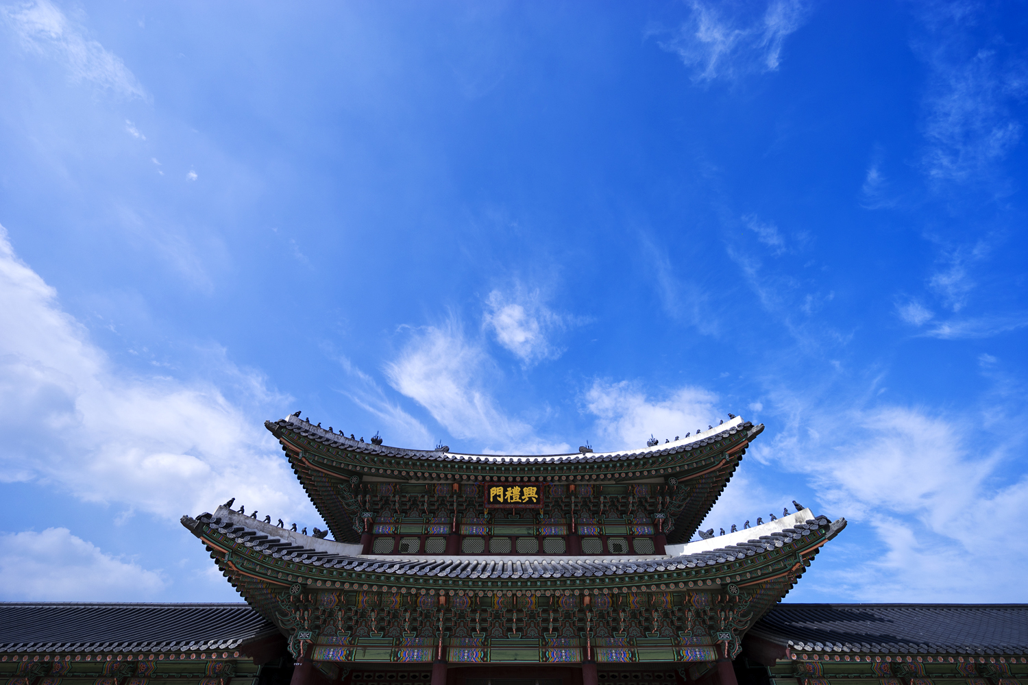 [삼족오님께] 요즘, 사진갱년기라고 드론사신다는데, 그런거 말고 이거... - 팝코넷 | 팝게&톡 이슈게시판 [삼족오님께] 요즘, 사진갱년기라고... 