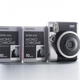 [!! Գ׿Դ] Ф  ȿ... Monochrome instax film