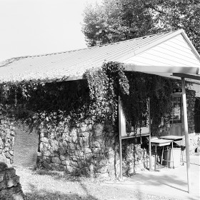 [Mamiya7+ 80mm F4 + kentmere 200]  ...